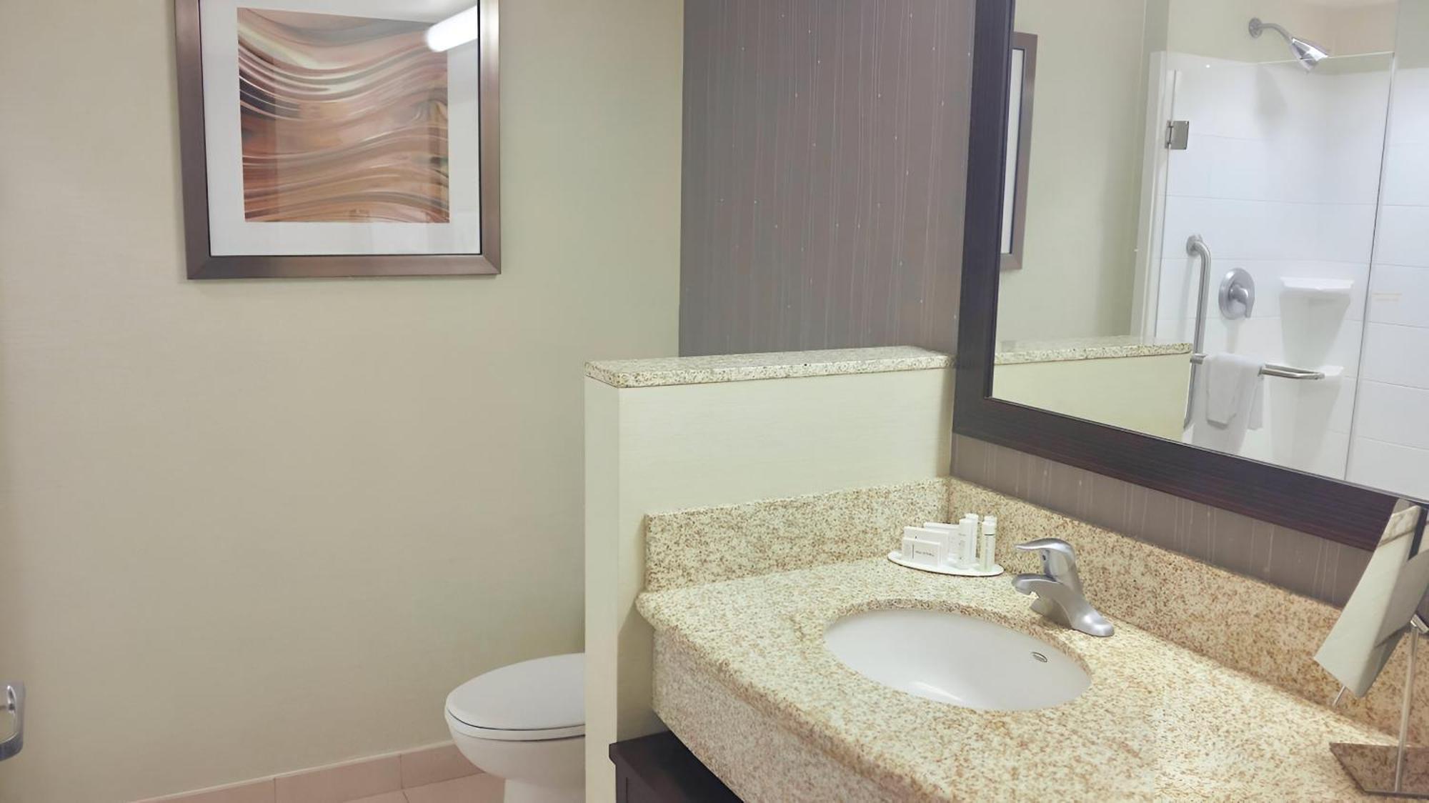 Courtyard By Marriott